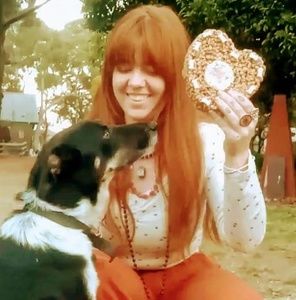 Meet your Posher, Holly-may